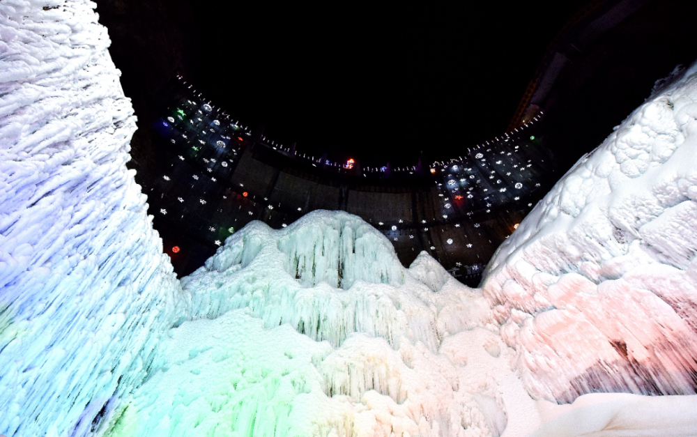 过大年到延庆璀璨冰灯耀新年