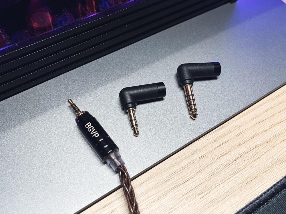 堆料的满足感bgvpdm8娄氏声扬8单元动铁耳机体验