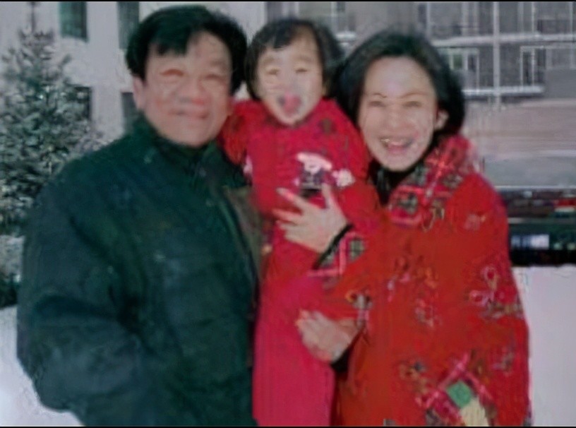 侯耀文前妻袁茵结婚11年红杏出墙转身嫁给师侄今现状如何