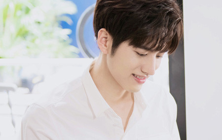 扑通扑通喜欢你什么时候播出 扑通扑通喜欢你演员表 饰演角色 顾言洛 常华森 季美含 陈鹤一 叶未眠 李莎旻子 文渊 左司辰 慕泽 扑通扑通喜欢你