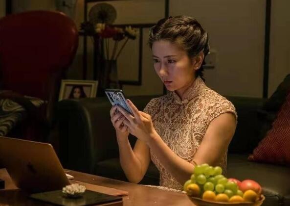 还有就是这位饰演杜莹的女演员廖薇薇,演技真的太差了.