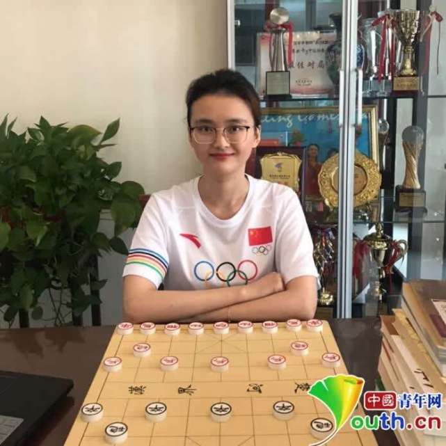 唐丹与象棋一起成长