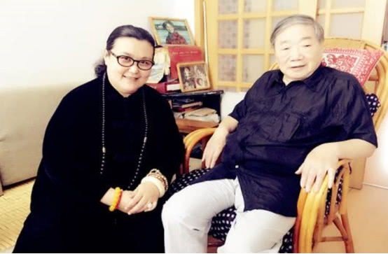 喜欢周星驰系列电影的人肯定会对谢晶晶有印象,她在周星驰导演的