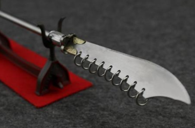 古代大刀上为何要装铁环?专家:遇到刀上是9个环的,要躲远点