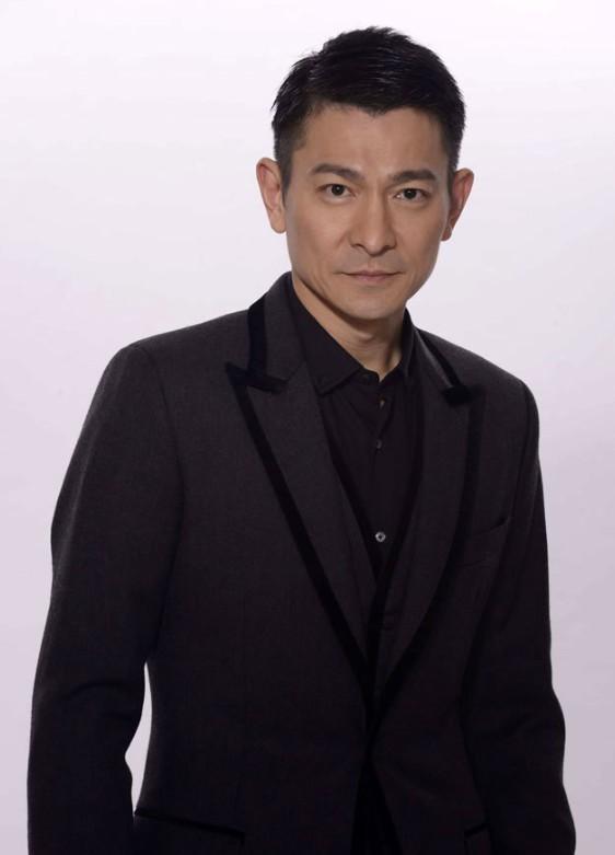 明星也追刘德华红透40年有秘诀何鸿燊当年钦点他当赌王