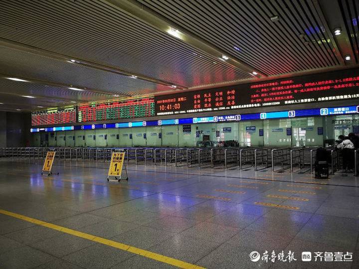 此心安处是吾乡春运实拍济南站客流稀少广场冷清