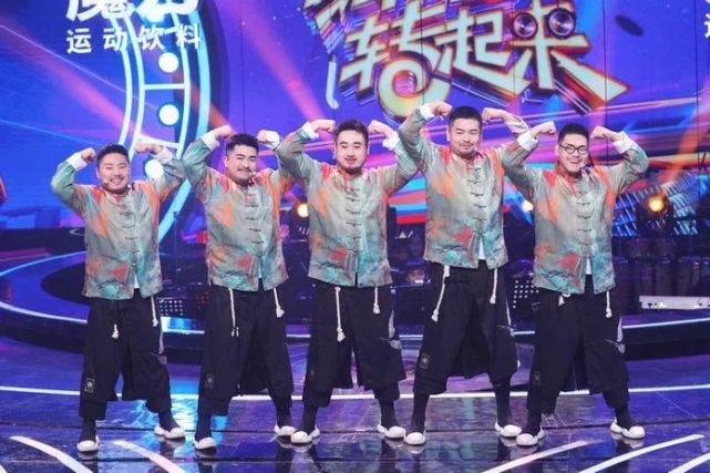 老实说,我其实很早就关注了熊猫堂这个"重量级"唱跳