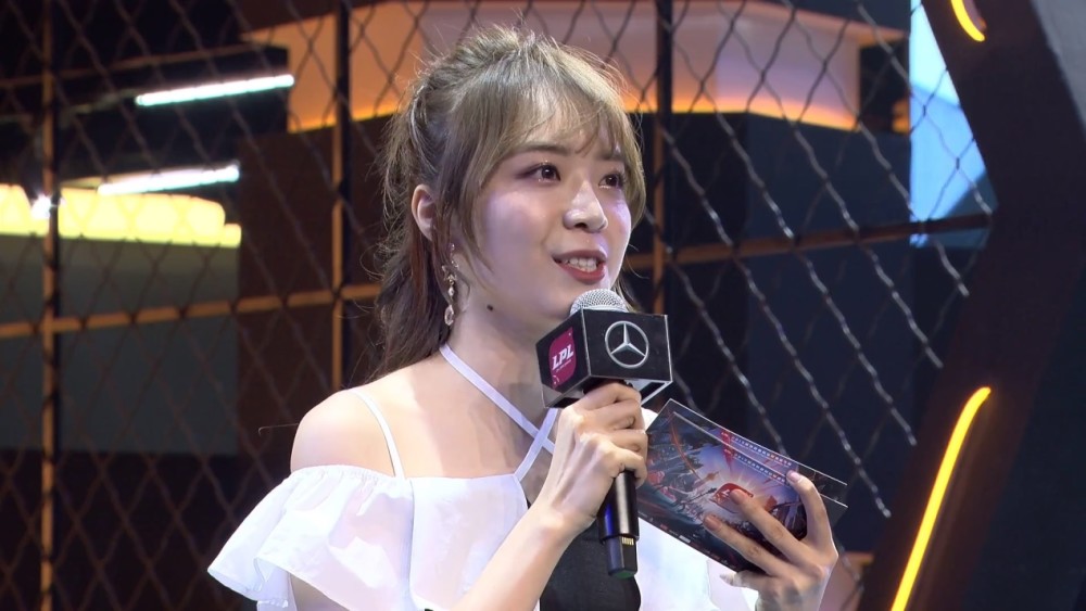 lpl死亡宣告事件后余霜本人直播回应不喜欢了我真的怕了