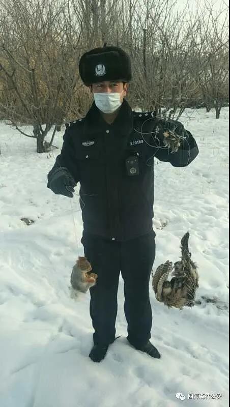 弹弓高手打靶归来却被擒这样猎捕可是违法的