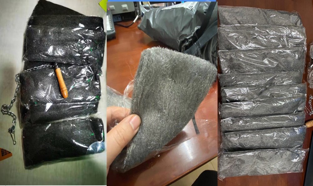 查获隐匿携带的钢丝棉烟花5箱,共计50包,已移交机场公安处理