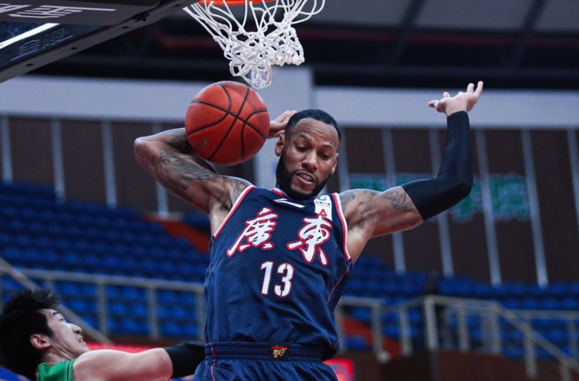 狂轰59分占全队一半 马尚威姆斯仍是cba最强外援组合_腾讯新闻