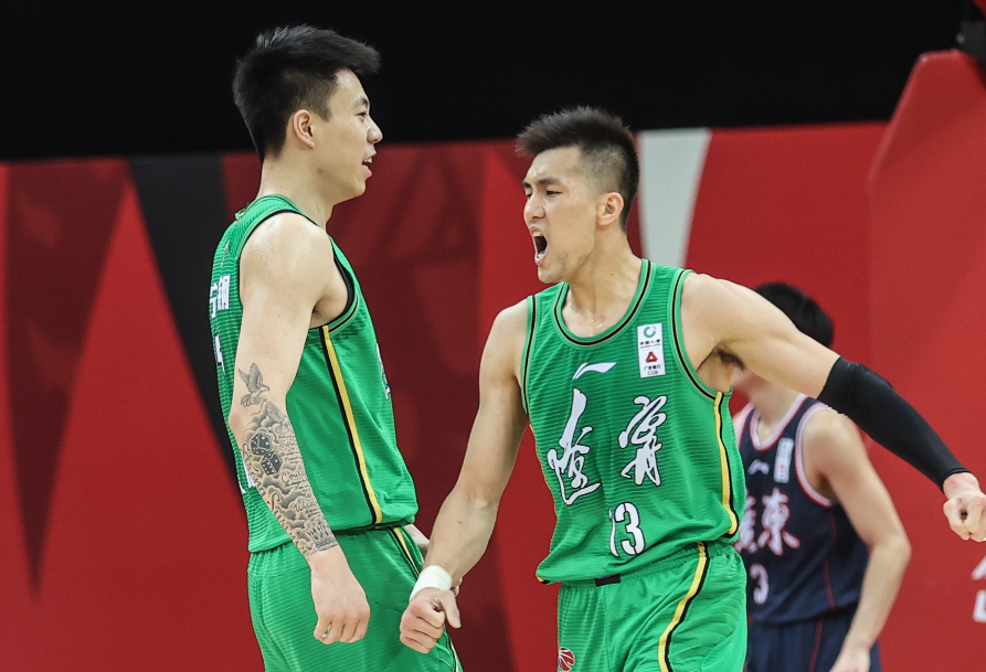 杜锋:周鹏是年轻队员榜样 齐麟张镇麟落选集训队因三人篮球国家队征调