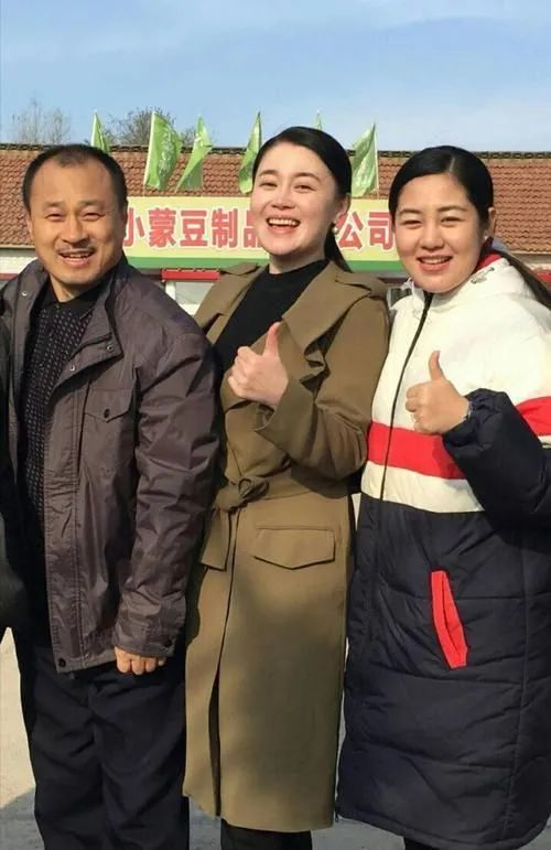 某平台查询显示,隋宏洋旗下确实曾有包括名为"弘扬共享汽车"等多家车