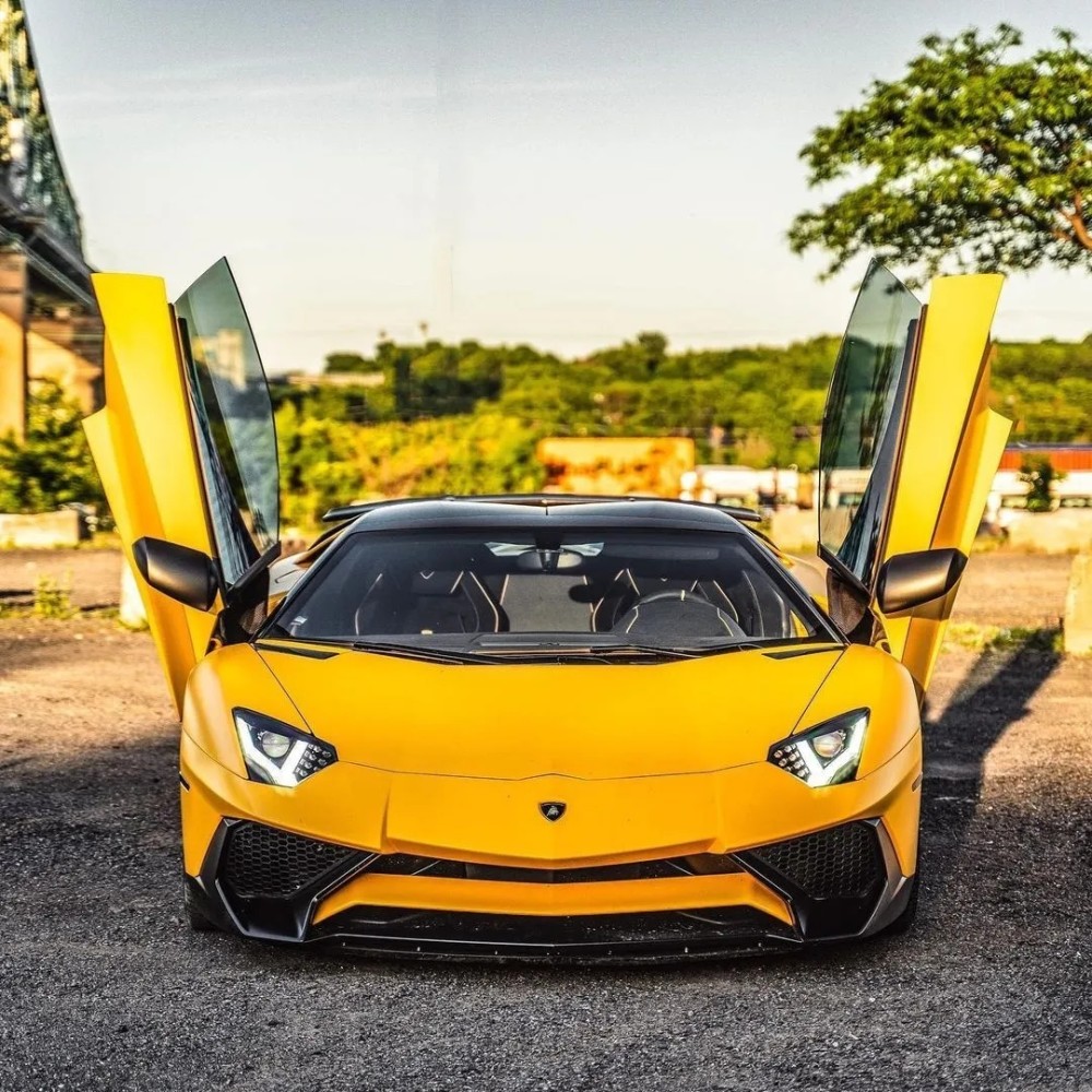 绝对的男神车敞篷版兰博基尼大牛,操控与动力均是顶尖水准