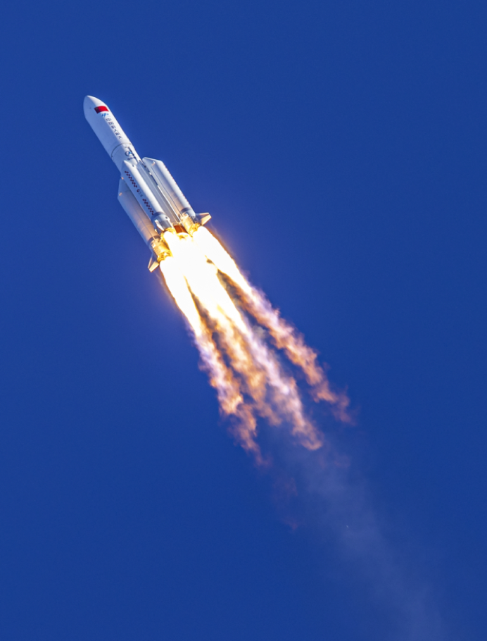 但比起能源号火箭的rd170,美国航天飞机660吨的氢氧发动机以及