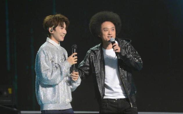 王源发文悼念赵英俊,还记得他们节目中的样子,那时李小璐还没糊