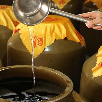 10元1斤的散白酒真靠谱吗酒厂员工纯粮酿造成本就比这高