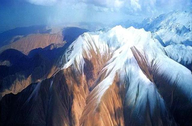 昆仑山到底有何秘密需要常年重兵把守网友看后不敢去了