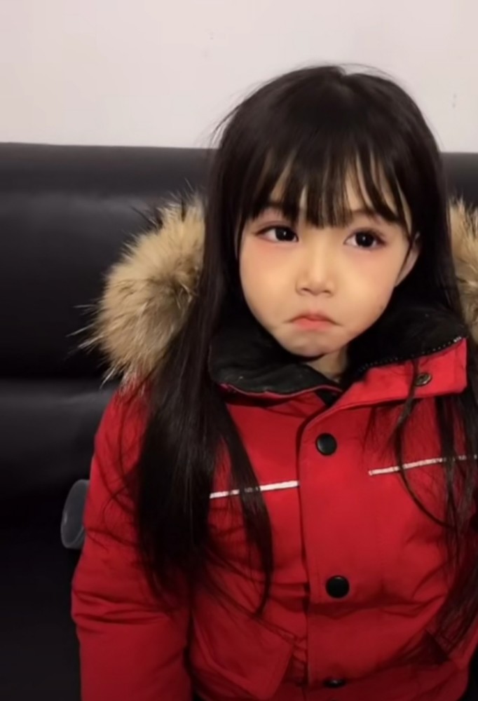 4岁女孩患罕见病因"天使般可爱"引网友关注 父母说