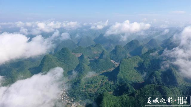 羅平的那色峰海——世界山峰之都,這裡十萬大山層巒疊嶂,峰林如海