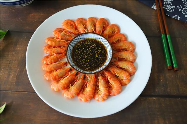 水煮大虾用冷水还是用开水教你正确做法虾肉又鲜又嫩