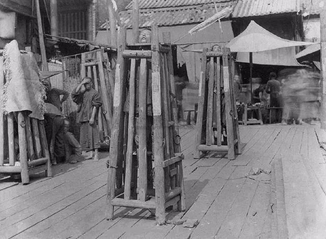 清代酷刑站笼有多恐怖?受刑者痛苦而死找不到伤痕,令人胆寒