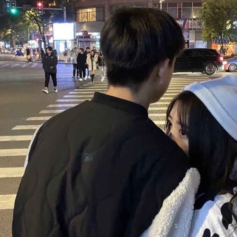 i want to say good night to you, ill kiss you first请收好今晚的