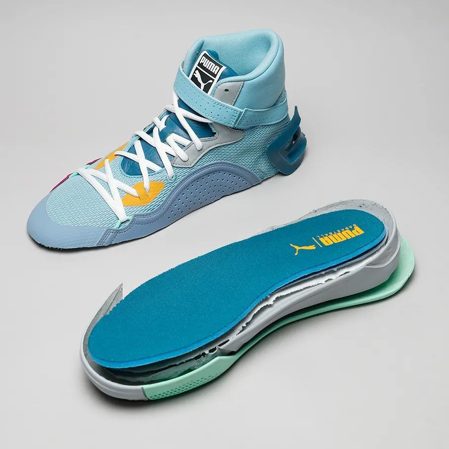 发了这双puma实战老鞋sky modern的开箱,后台很多粉丝强烈要求看拆解