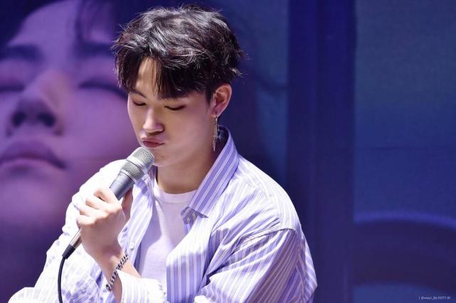 否认got7已经解散,队长林在范在直播中表示:我们不会轻易分开的