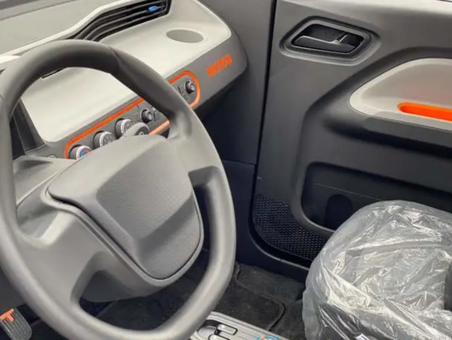 五菱版kcar引进欧洲新车标更个性动力提升续航增加