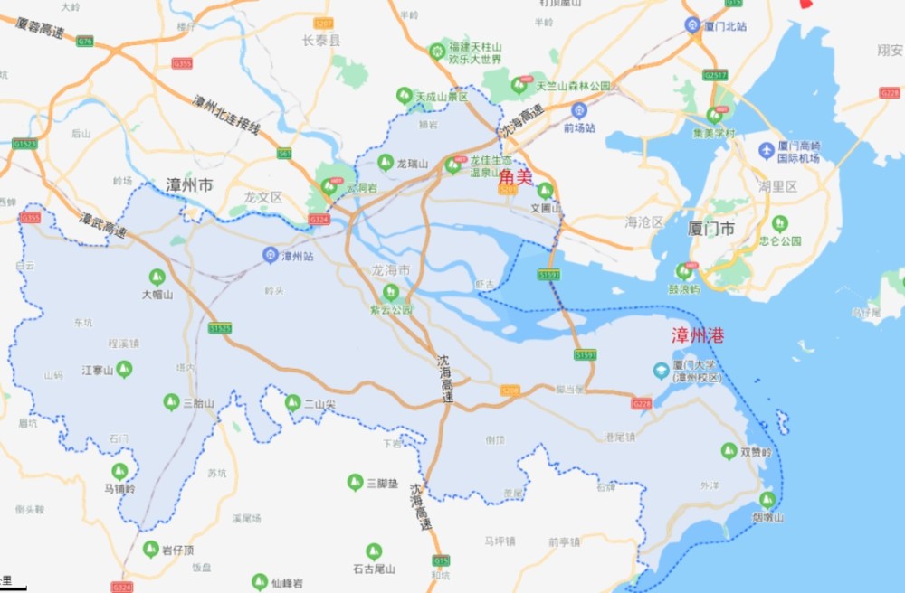 其漳州港,跟厦门岛隔海相望,直线距离只有4公里;其角美镇,正顶在厦门