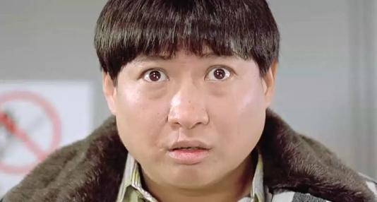 1985年,洪金宝和陈慧敏在尖沙咀一决高下,临走时嘴上多了一道疤_腾讯