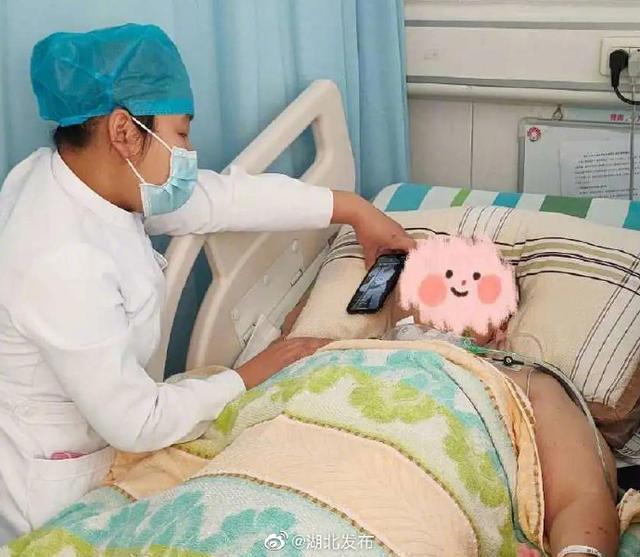 昏迷促醒的方式是综合的,了解岑先生的兴趣爱好,生活学习经历十分