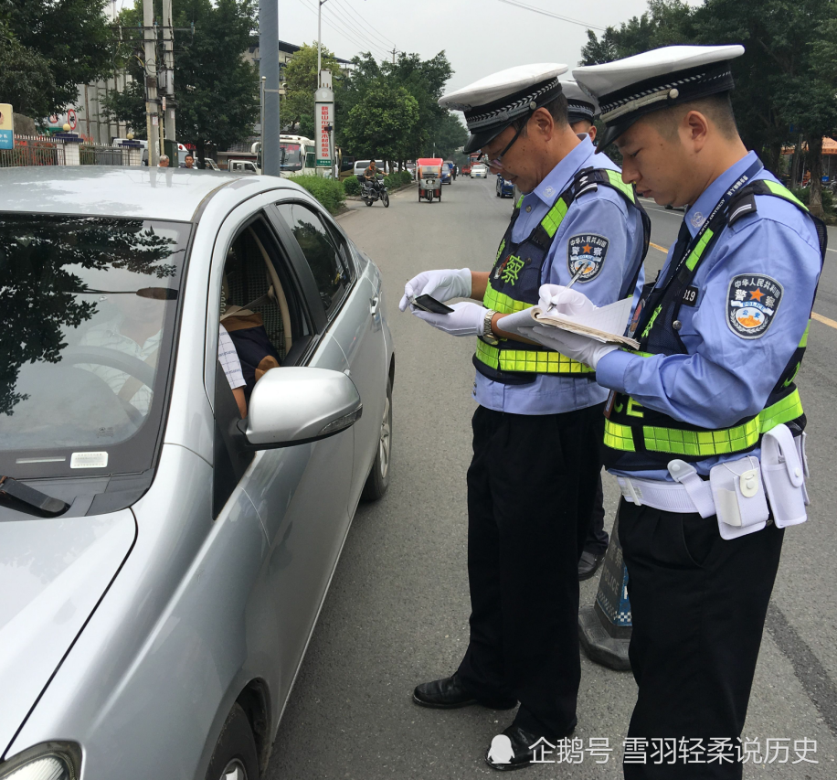 铜陵男子跟踪警车真相后续 警察报警 我走到哪 他就跟到哪 腾讯新闻