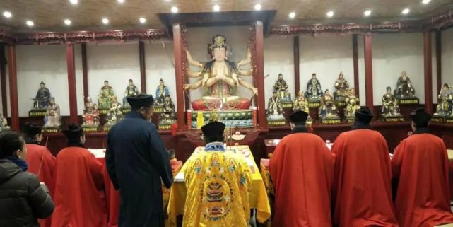 正月初五接财神,初八拜太岁意义非凡,不可错过