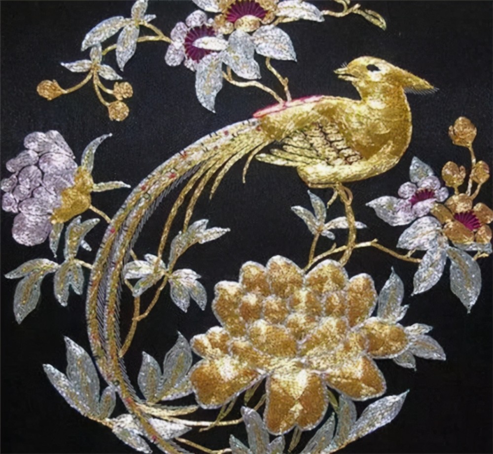 东北汉子爱上"女红刺绣",放弃上大学苦练10年,至今仍是单身