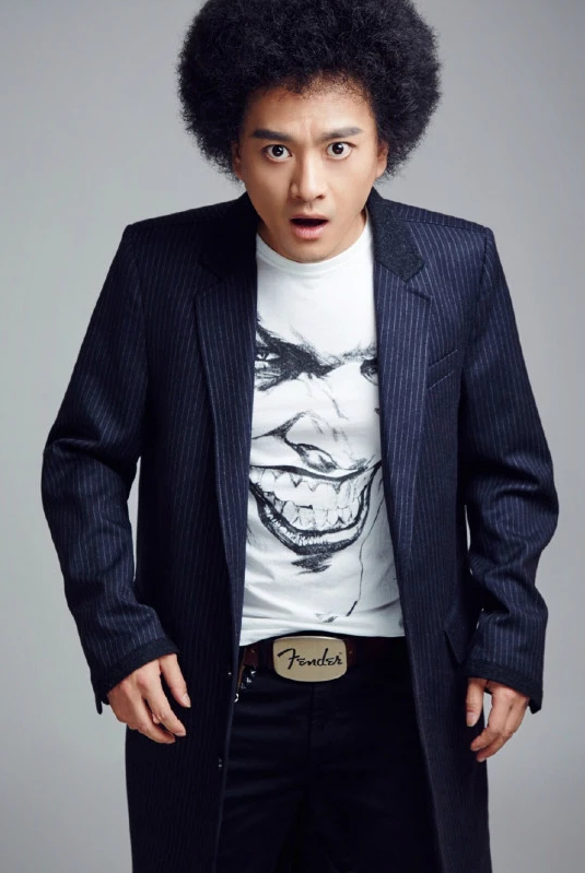 潇洒哥赵英俊去世圈内好友纷纷哀悼王源中断彩排秒落泪