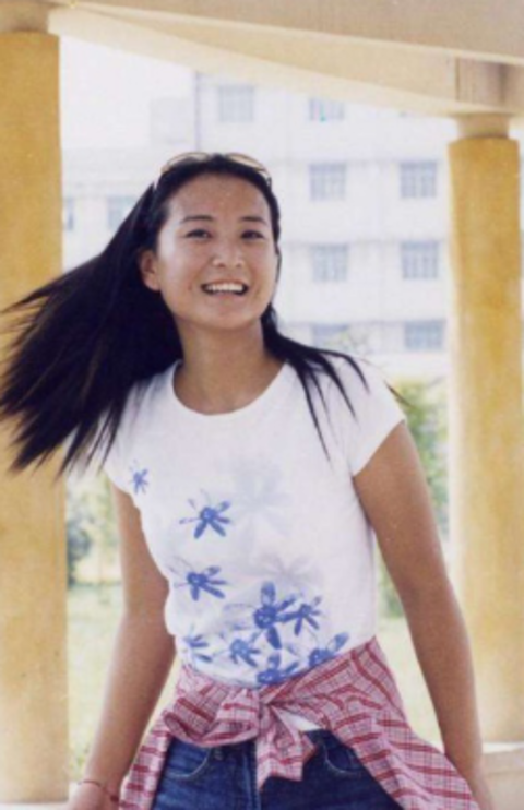 贾玲脖子肉堆3层,胖到拉链拉不上,步态似大老爷被调侃快赶上孙越_腾讯