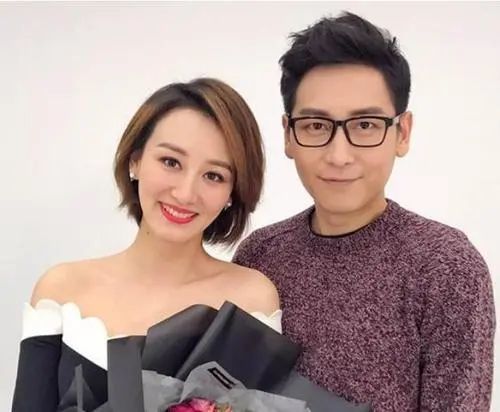 主持人李好妻子自曝"单身",结婚8年育有一子_腾讯新闻
