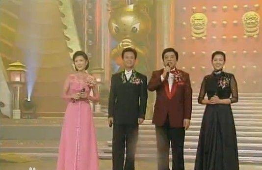 怎么以前的春晚主持都那么有"年味"?