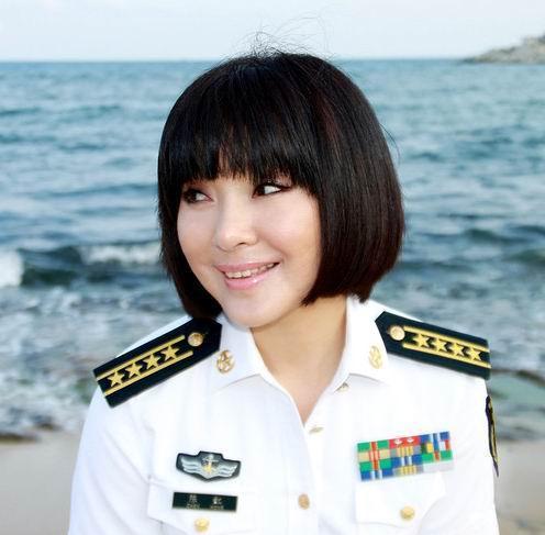 陈红,现任海军政治部文工团国家一级演员,海军政治部电视艺术中心副