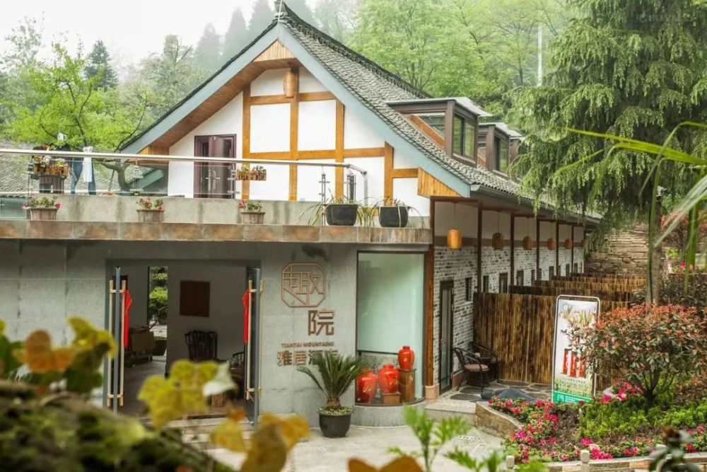 免门票天台山景区向留邛崃过年的外地职工发福利啦