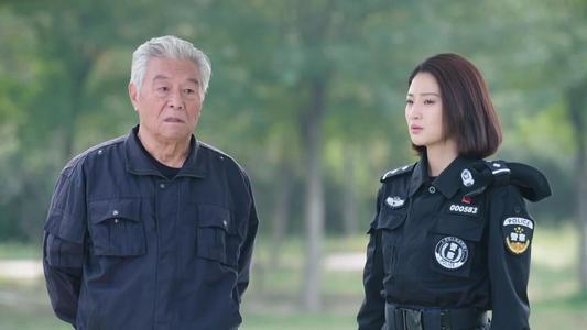 《警花与警犬2》将袭,于和伟,侯梦莎再续前缘,剧情全面升级_腾讯新闻