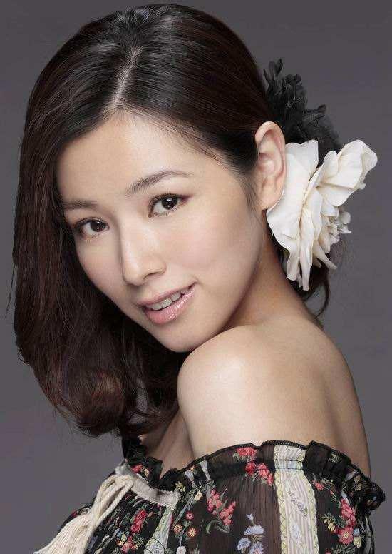 41岁陈怡蓉,容颜未老身材有型,成熟魅力挡不住!_腾讯网