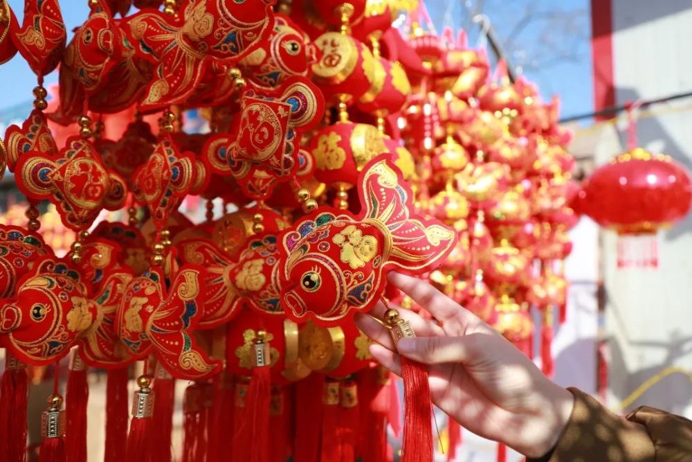 好嗨哟!峰峰的新年气氛已经到达了高潮!_腾讯新闻