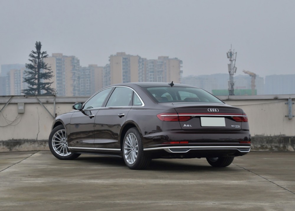作为奥迪旗舰中的旗舰8388万起的a8l堪称经典中的经典