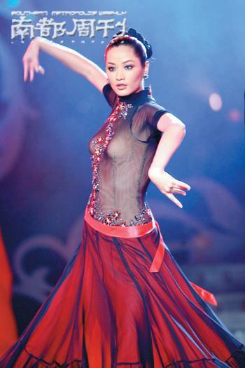 可悲的瞿颖:曾红过宁静,却惨遭李亚鹏欺骗,还被张亚东耽误11年