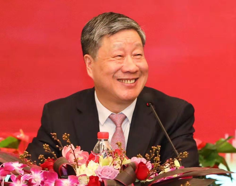 滨江集团董事长戚金兴:紧握住房地产"青铜时代"的机会_腾讯新闻