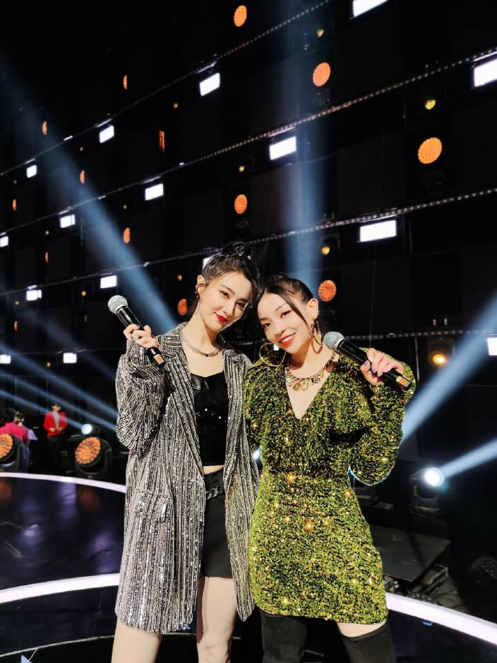 还有人不知道薇娅 曾经是女团主唱嘛,快来看看她的经历吧!