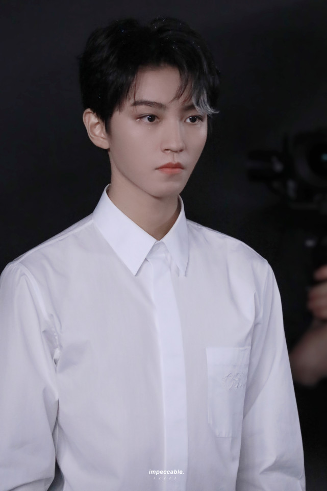 王俊凯,刘海挑染一辈子只一次